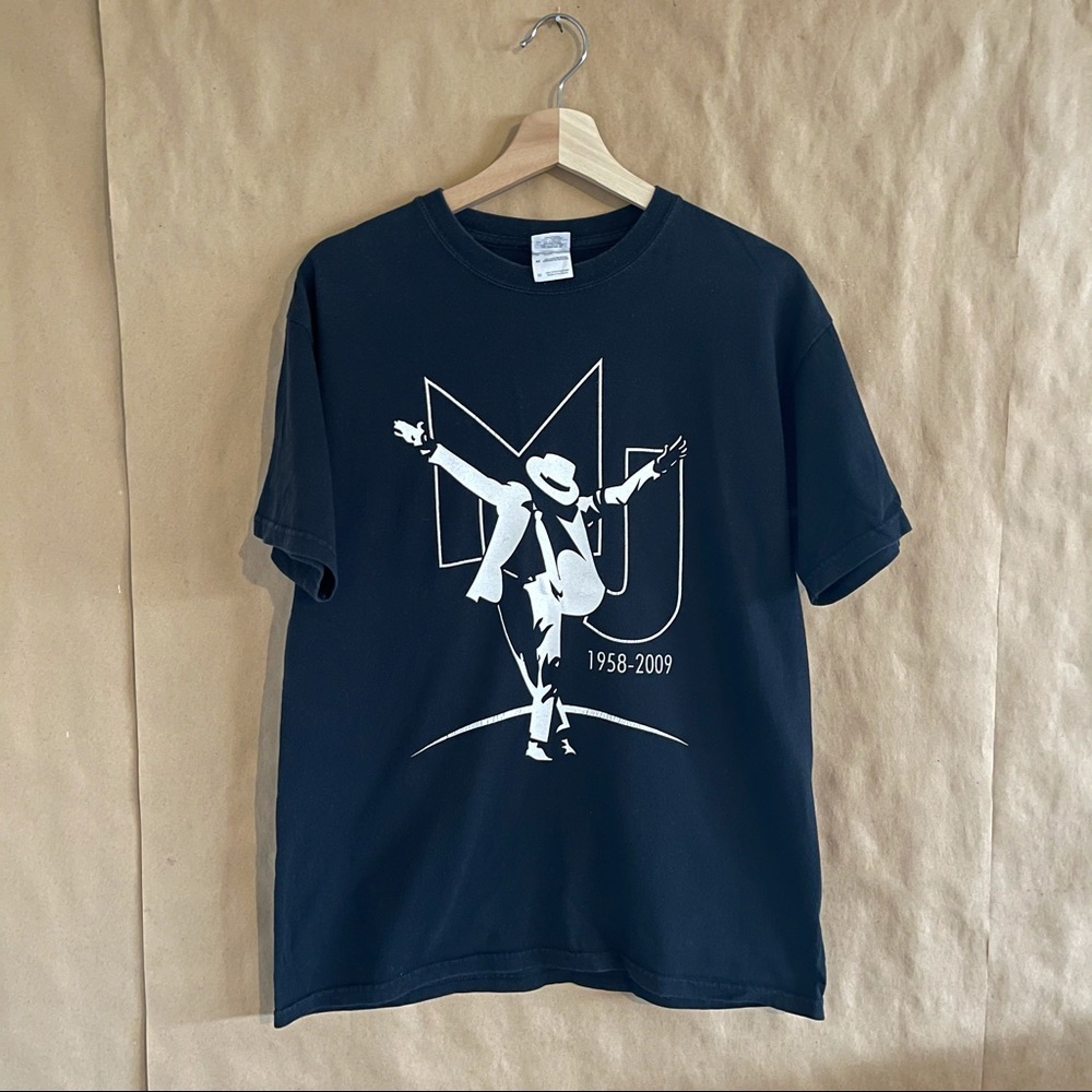 Michael Jackson - image 1